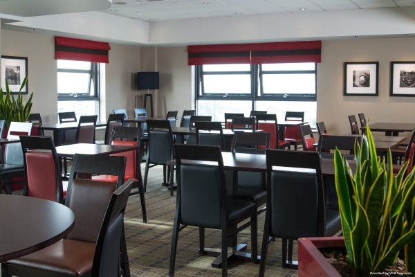 Holiday Inn Express LONDON - LUTON AIRPORT